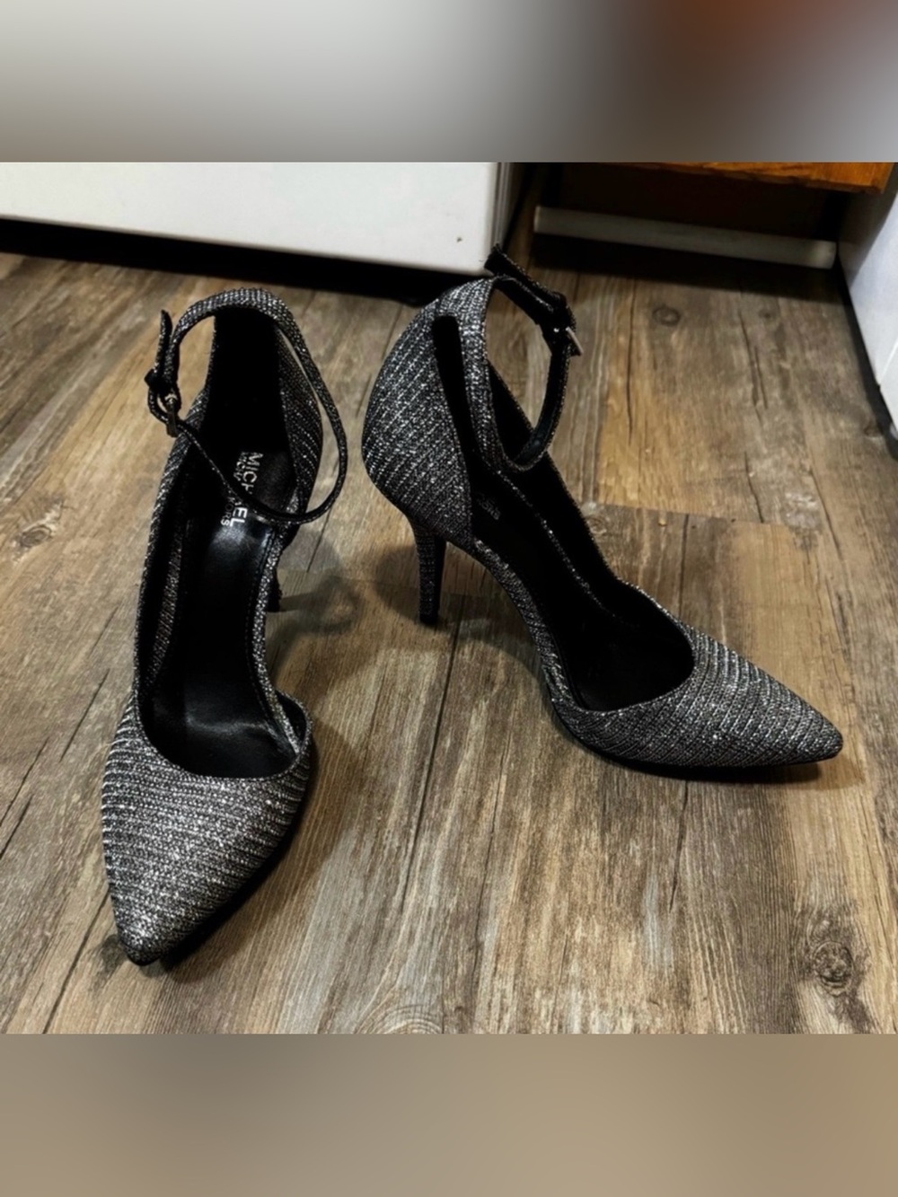 Michael Kors Mirabel Flex Pumps Sparkly Silver Size 6